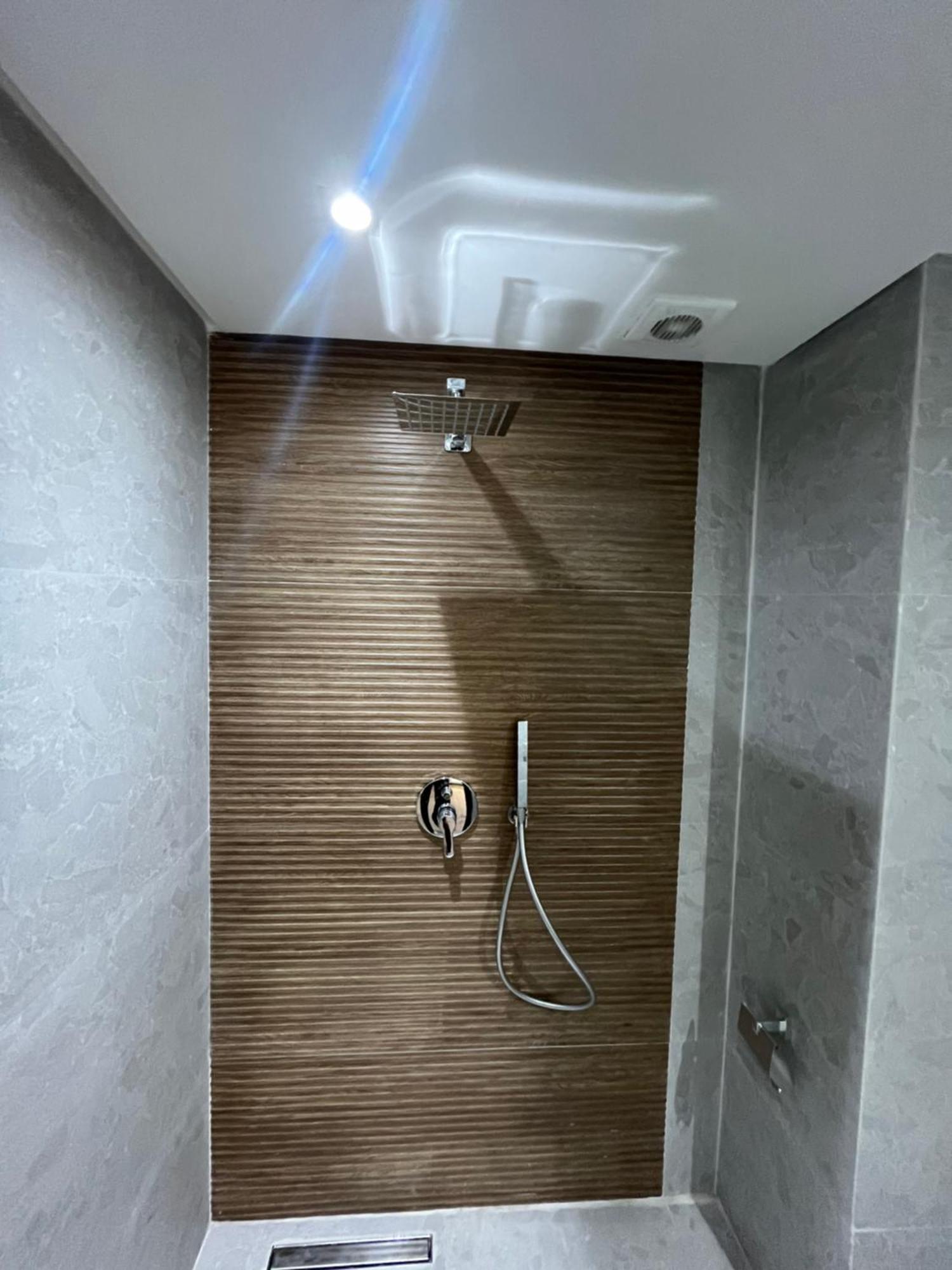 Charming Islane With Swimming Pool & Wifi Apartment *